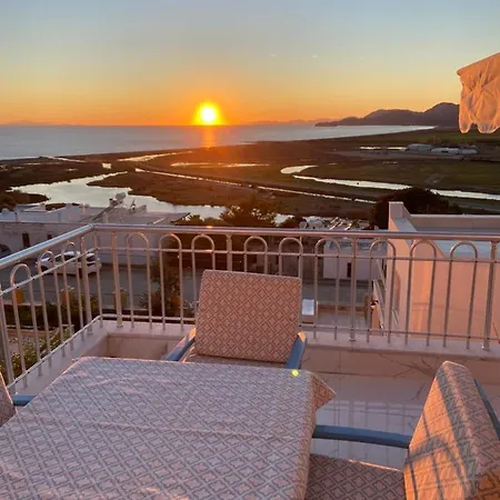 With A Sea View,close To The Bays, Quiet, Calm