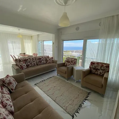 Σπίτι διακοπών With A Sea View,close To The Bays, Quiet, Calm